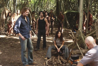 Illustration for article titled We'll Judge Lost By How It Treats Hurley And Desmond